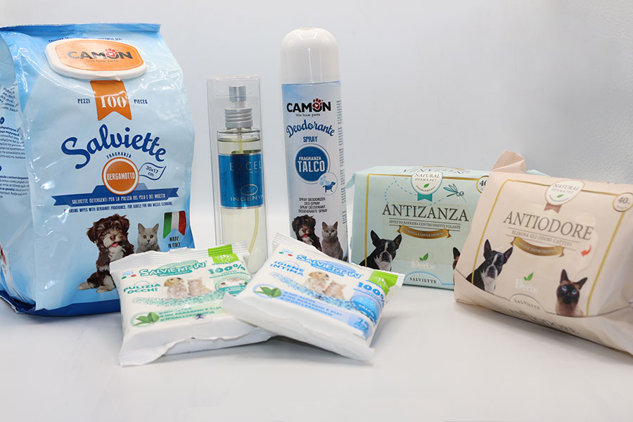 Salviette detergenti per cane e gatto e deodorante per animali da Tabui negozio di Torino